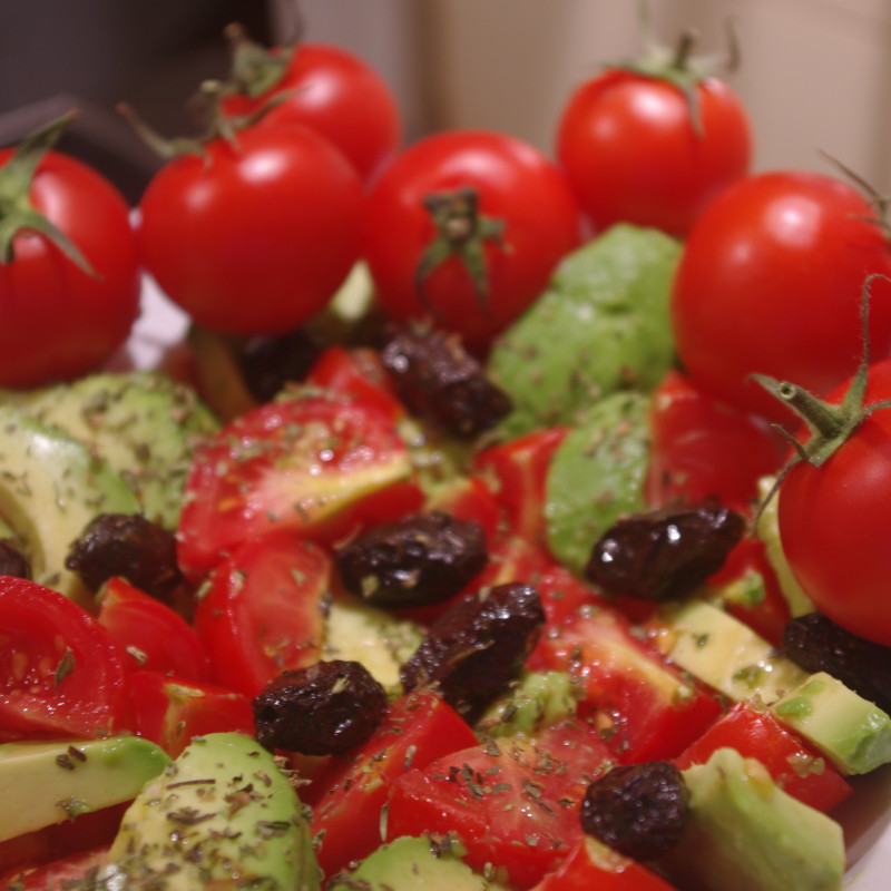 Tomate-Avocado Antipasti: Rohkost auf italienisch! 5 Tomate-Avocado Antipasti: Rohkost auf italienisch! 4
