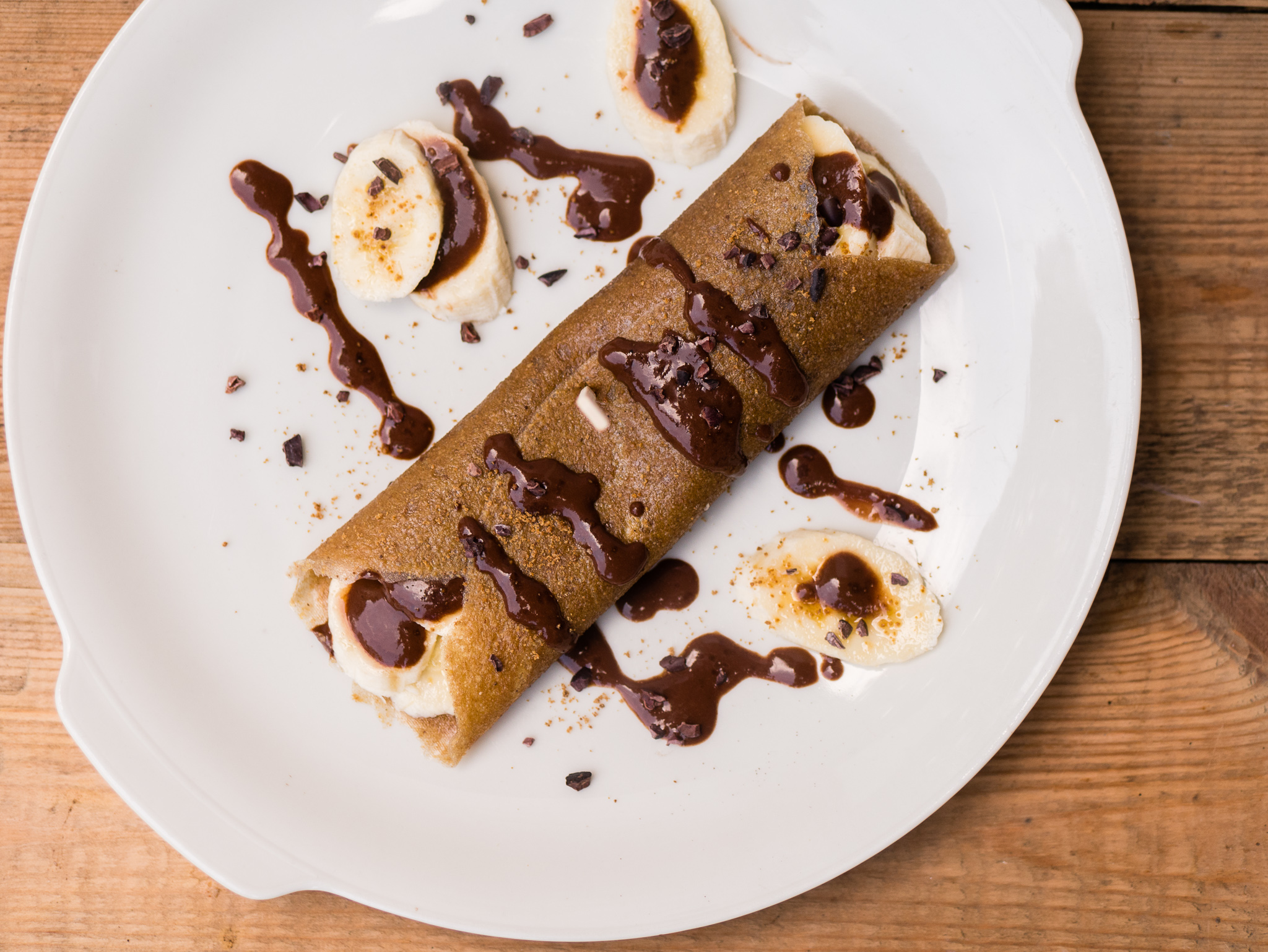 Schokoladen-Aufstrich auf Crêpes Crues de Paris