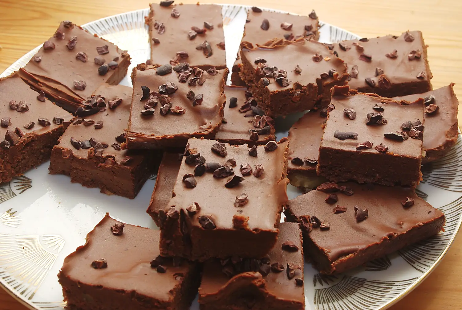 Raw Chocolate Brownies - roh & vegan