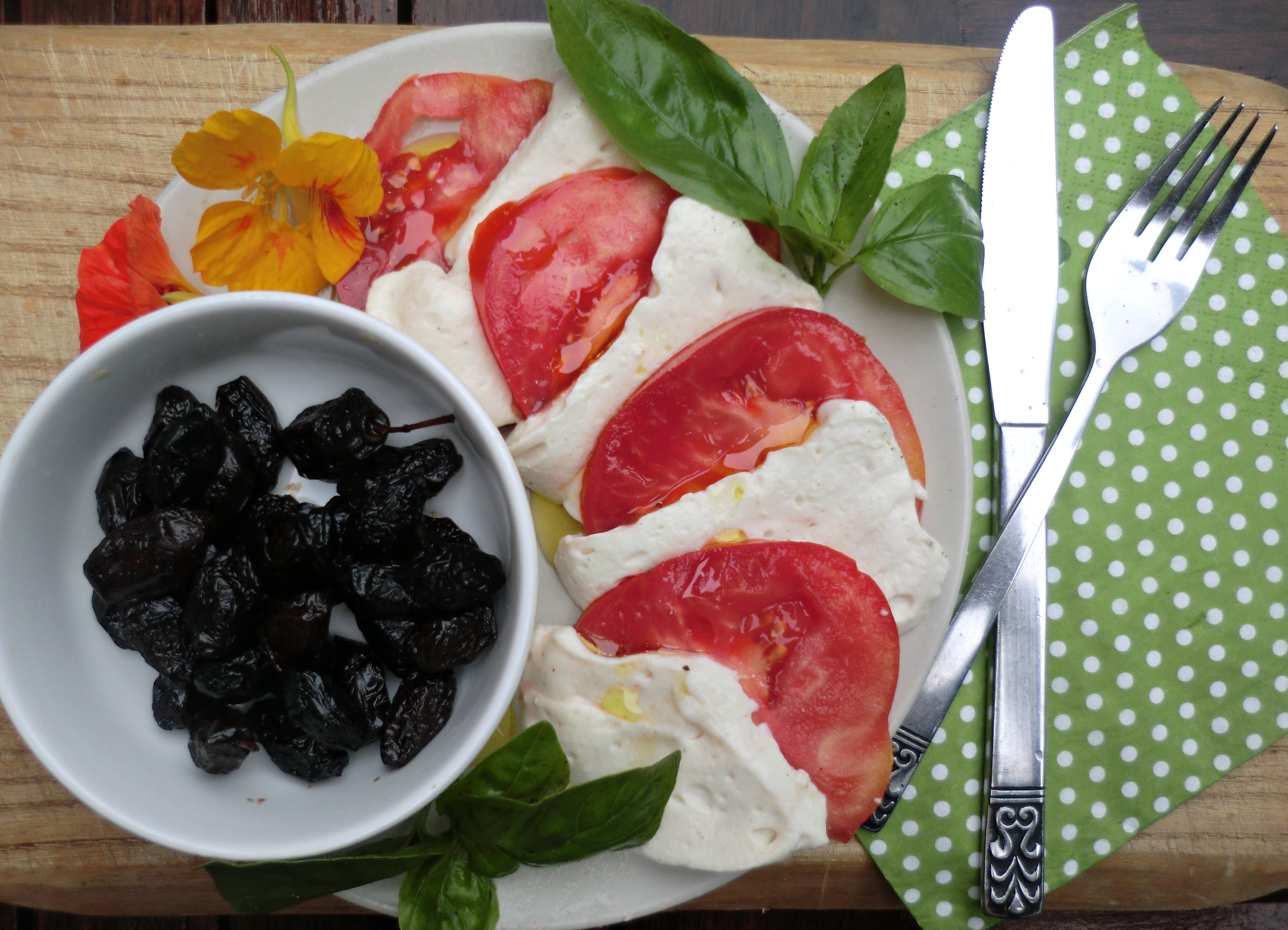 Veganer Rohkost Mozzarella 1
