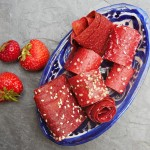 Fruchtleder selber machen aus Kirschen und Erdbeeren auf dem Dörrblech