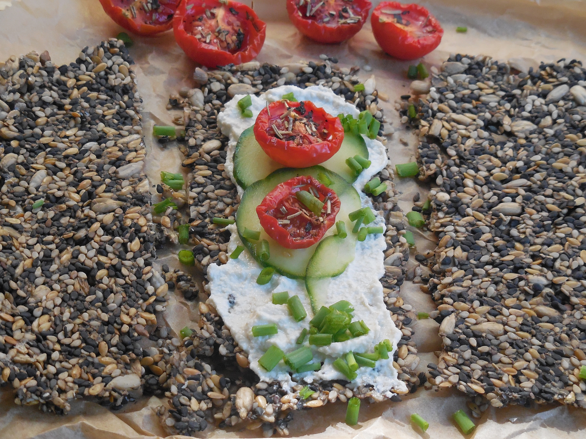 Knusprige Sesam Cracker 1 Sesam Cracker