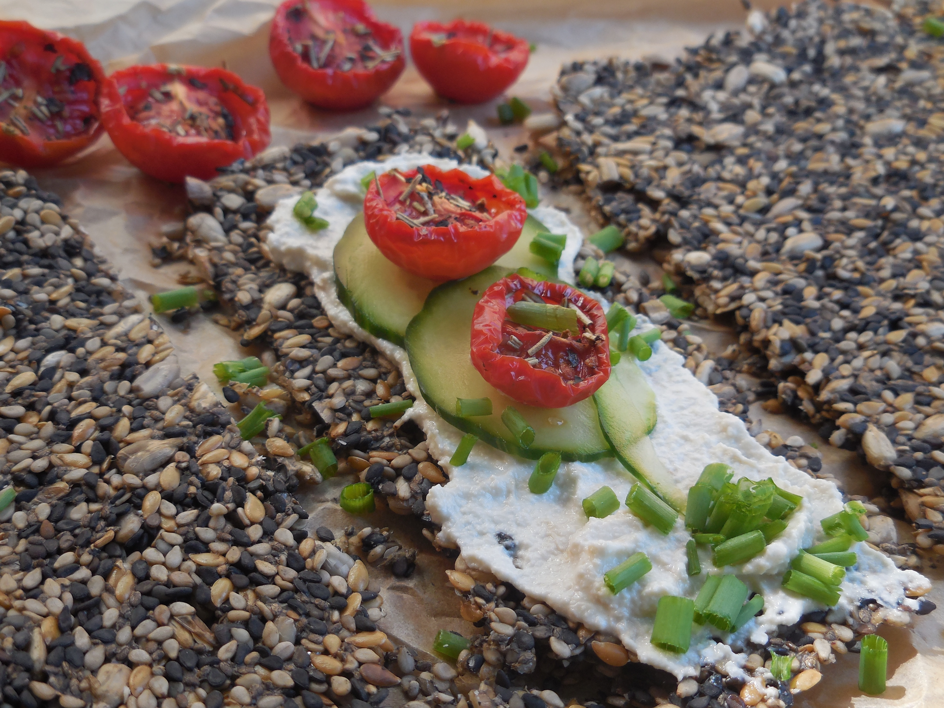 Knusprige Sesam Cracker 3 Sesam Cracker