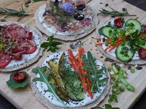 Buchweizenfladen - der Allrounder für rohe Pizzen, Flammkuchen & Co! 2 Buchweizenfladen Inspiration