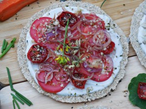 Buchweizenfladen - der Allrounder für rohe Pizzen, Flammkuchen & Co! 4 Buchweizenfladen Inspiration