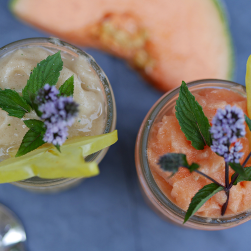 Melonen Slush – die gesündeste Erfrischung der Welt! 1 Melonen Slush selber machen: cremiges Sorbet aus gefrorener Melone im Glas