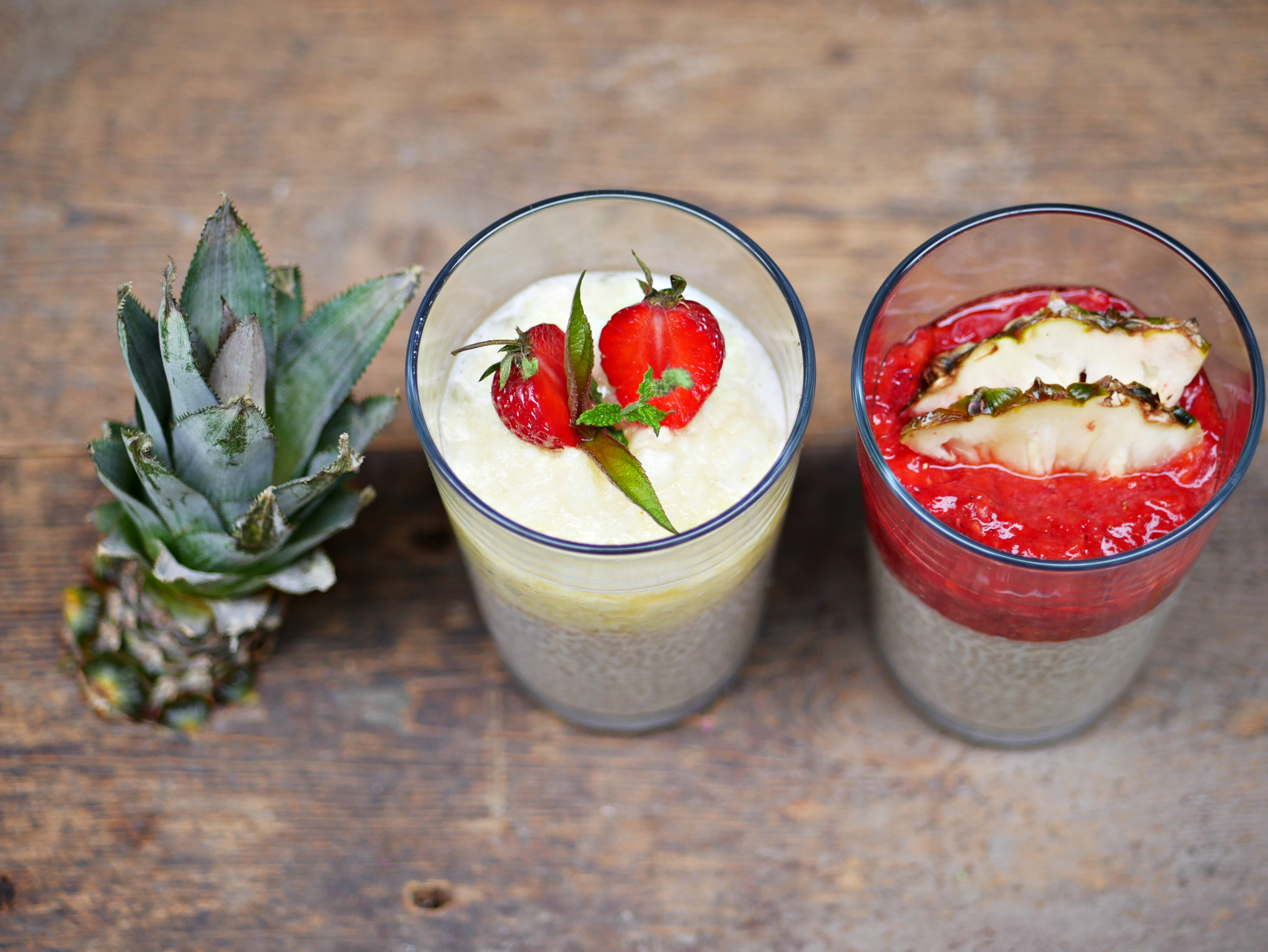 Kokos-Power-Pudding mit sommerlichem Fruchtmus 2 Kokos-Power-Pudding mit sommerlichem Fruchtmus 1