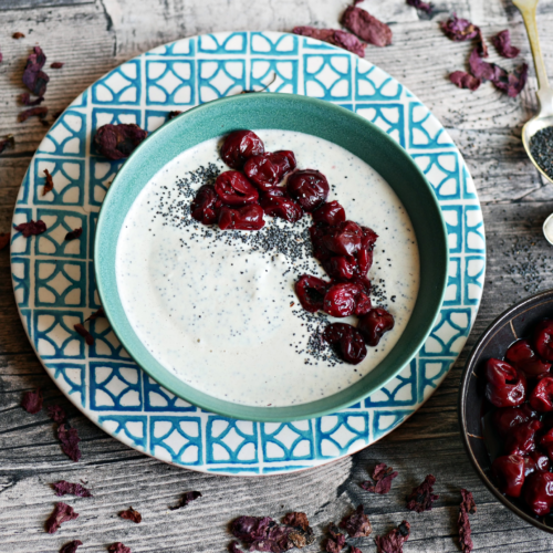 Cashew-Mohn-Joghurt mit Brottrunk 1