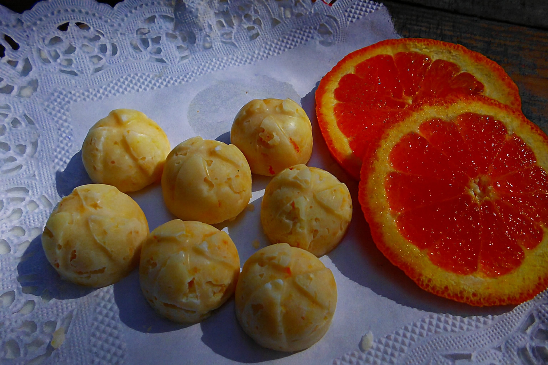 Sommerliche Kokos Pralinen